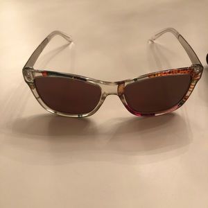 Gucci Sunglasses- hardly worn. Mint condition